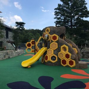 Me and the Bee Play Experience at the National Zoo icon